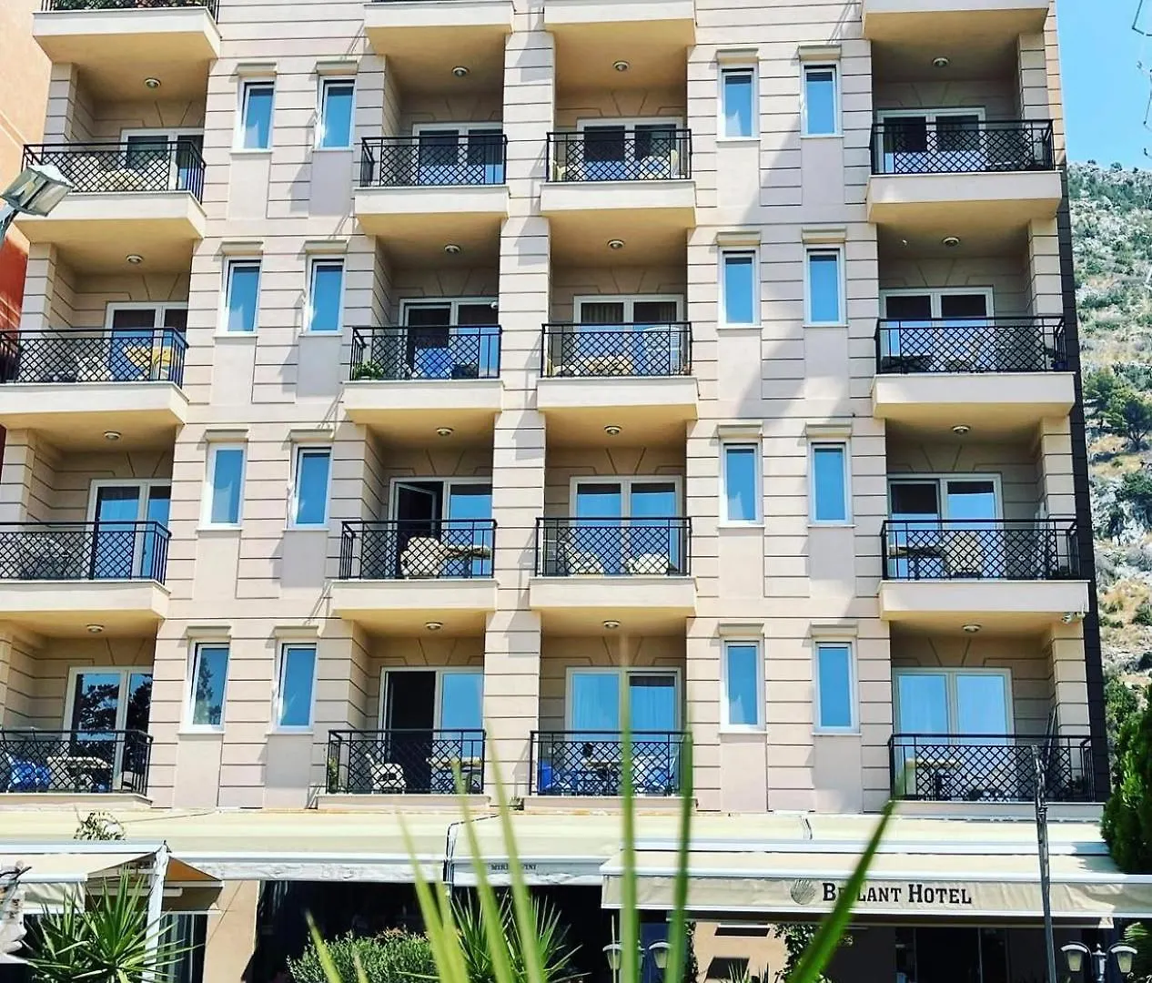 Hotel Brilant Shëngjin