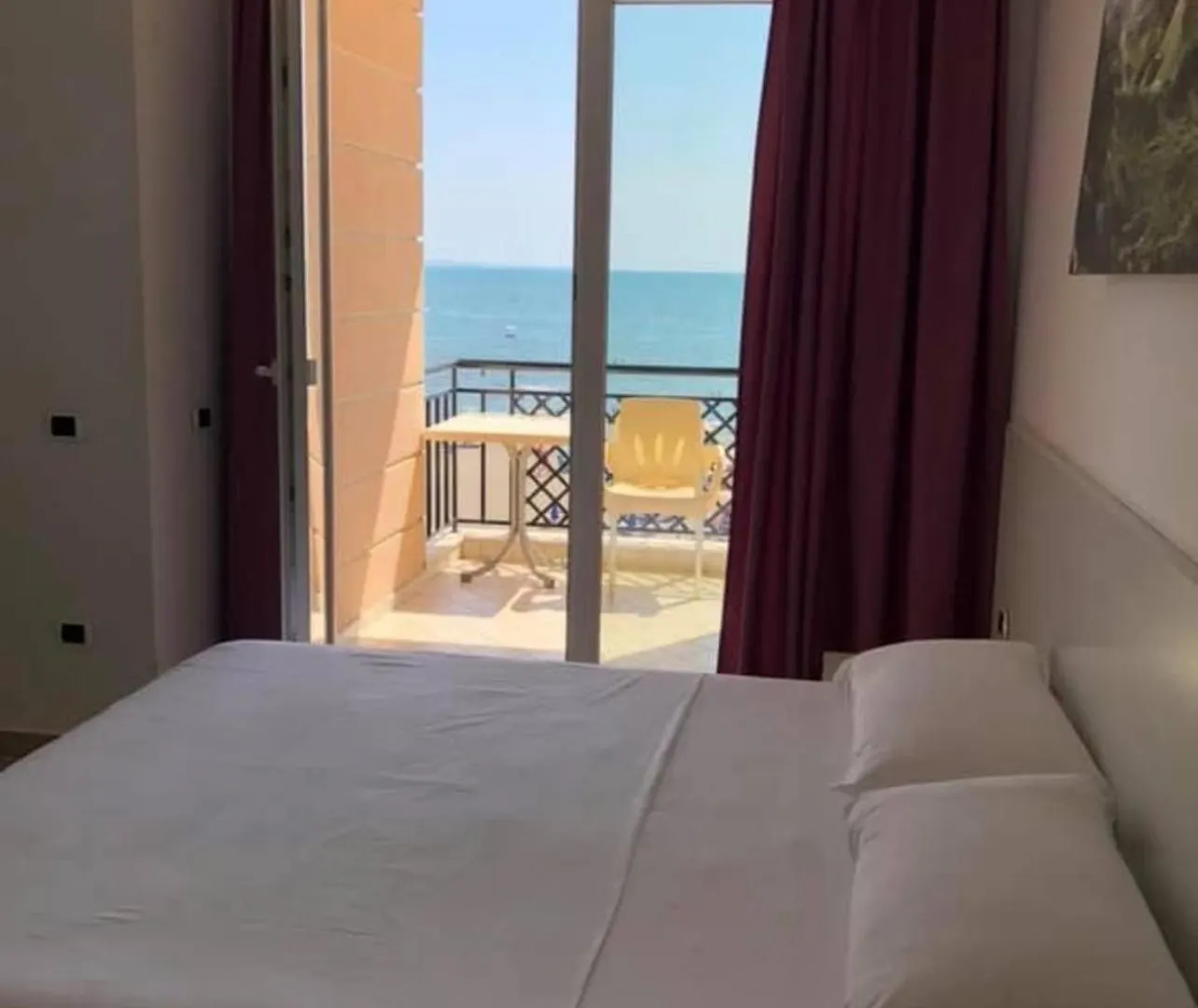 Hotel Brilant Shëngjin